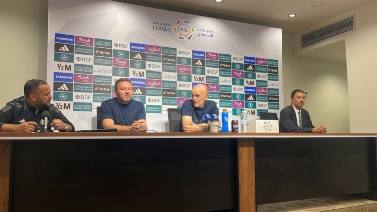  皮奧利：球隊(duì)并未因推遲開球而受影響，利雅得勝利配得上勝利