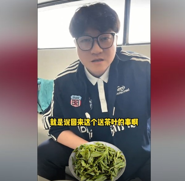  趙鵬：不太清楚賈秀全要球員買茶葉的段子，但這在現(xiàn)實中也正常