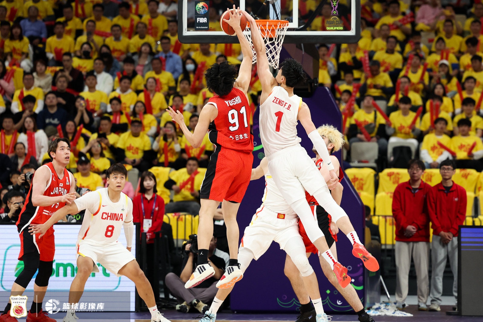  中國(guó)男籃內(nèi)外開花 曾凡博攻防一體在線 中國(guó)大勝日本42分！